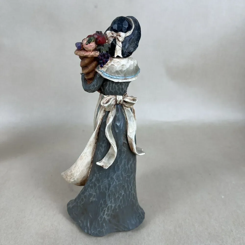 Thanksgiving 2004‎ Pilgrims Harvest Season Craft Women Figures 6-7”Tall Set Of 2